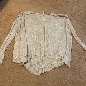 Emma & SAM gray long sleeve flowy top